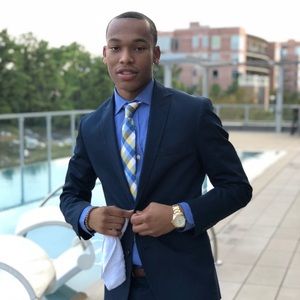 Meet your Posher, Zachary